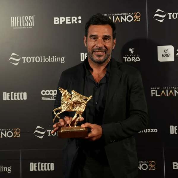 Edoardo Leo, Miglior Interpretazione Maschile Per Follemente